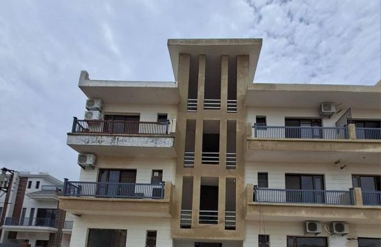 Ready to Move 3bhk flat in Kharar Sector 123 For Sale